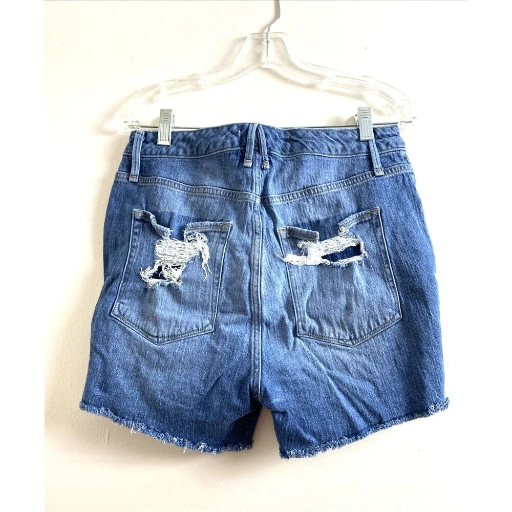 Good American Shorts Women 8/29 High Rise Distressed Bombshell Cutoff Cheeky